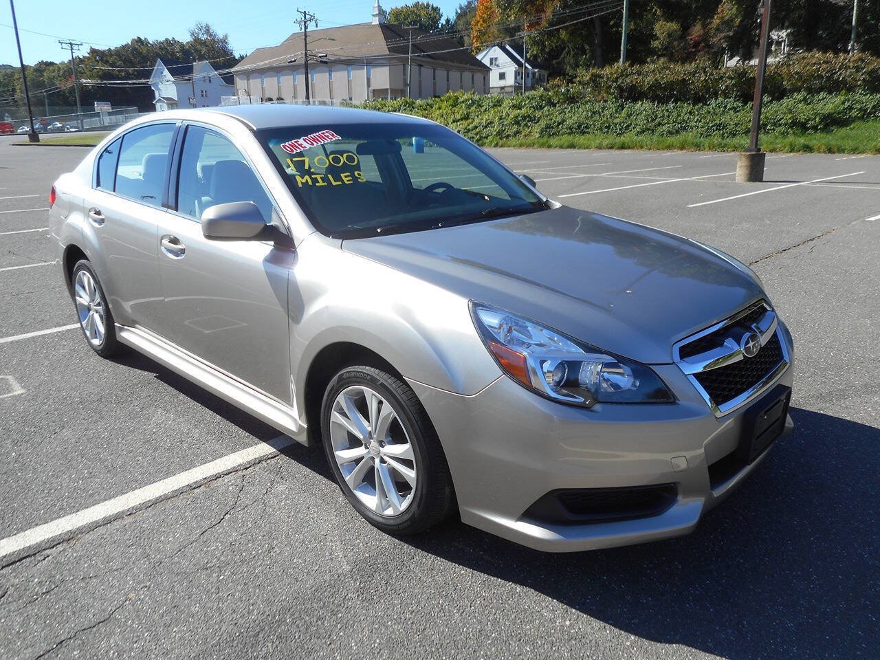 Used 2014 Subaru Legacy 2.5i Premium AWD/4WD image 2