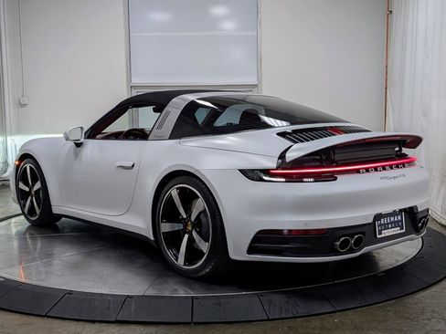 Used 2023 Porsche 911 Targa 4S w/ Premium Package AWD/4WD image 12