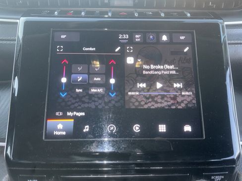 Used 2023 Jeep Grand Cherokee L Laredo image 27