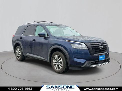 Certified 2025 Nissan Pathfinder SL w/ Black Appearance Package AWD/4WD image 1