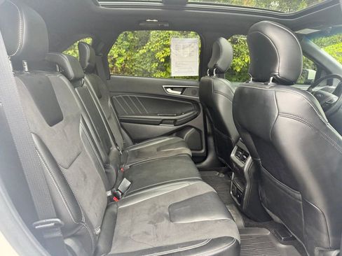 Used 2019 Ford Edge ST w/ Equipment Group 401A image 17