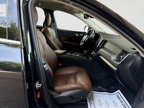 Used 2018 Volvo XC60 T6 Momentum w/ Advanced Package AWD/4WD image 20