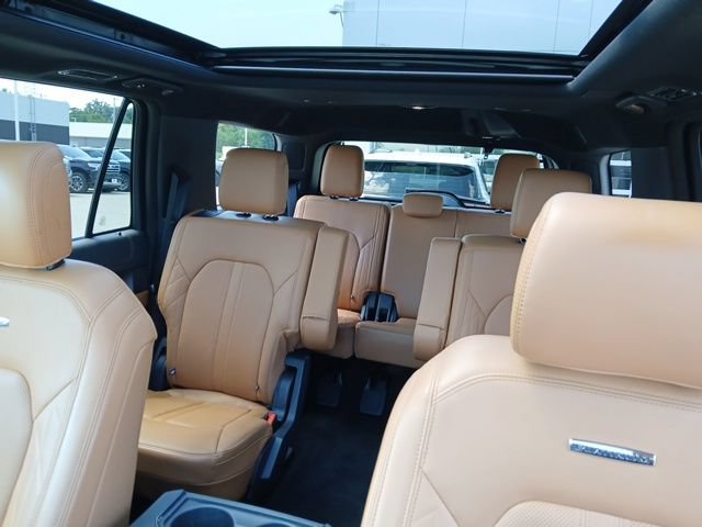 Used 2023 Ford Expedition Platinum AWD/4WD image 19