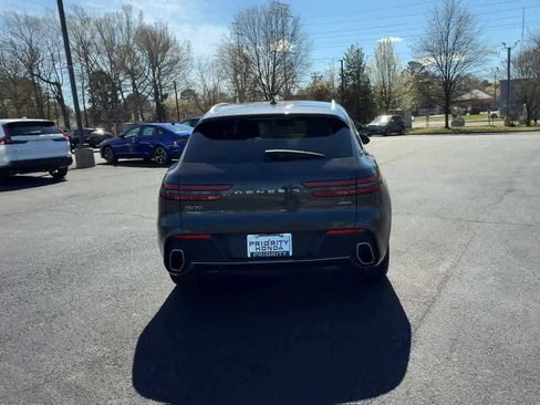 Used 2025 Genesis GV70 2.5T AWD/4WD image 7