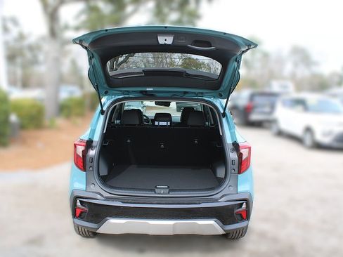 New 2026 Kia Seltos EX FWD image 9