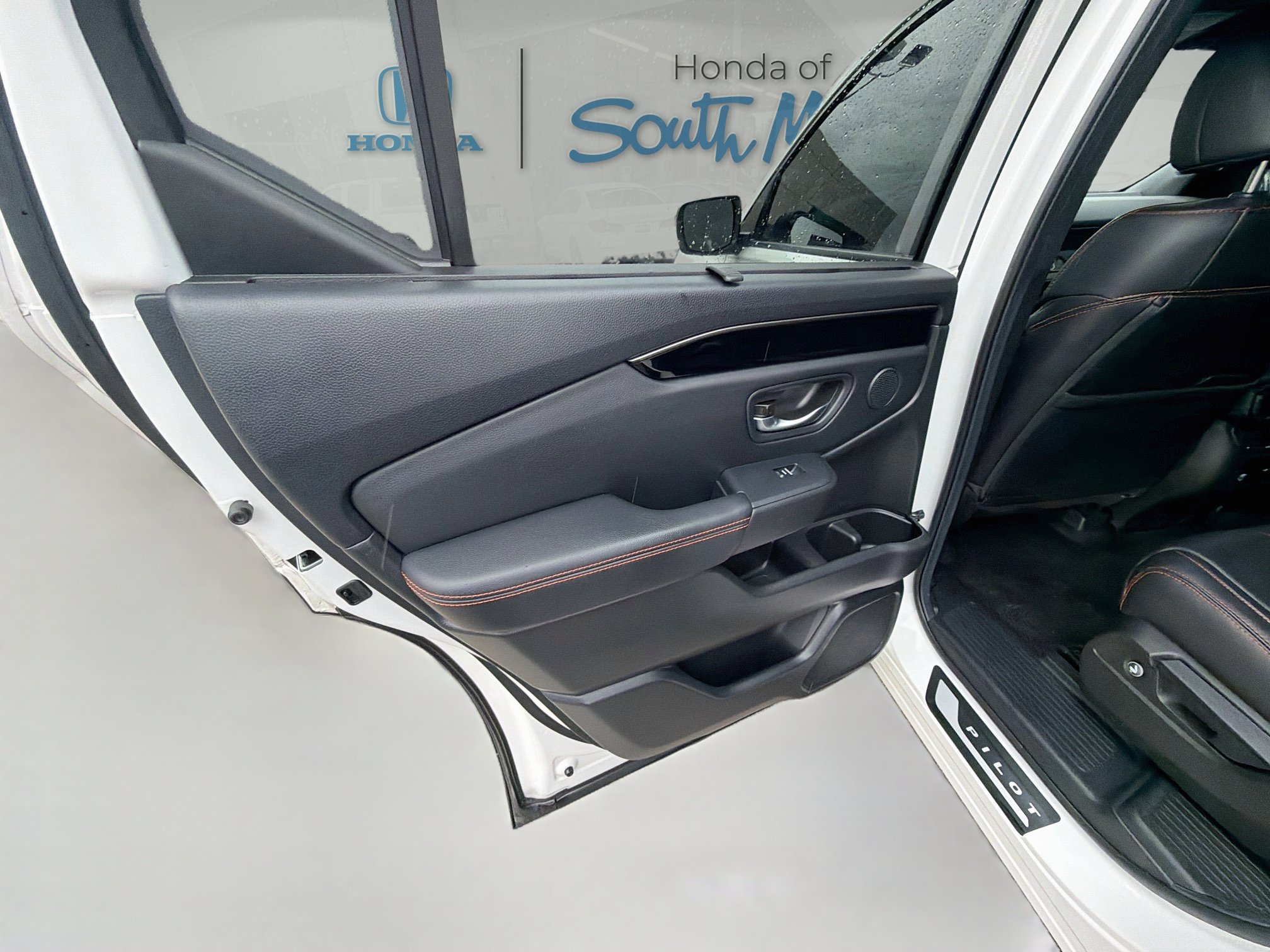 Used 2025 Honda Pilot TrailSport image 25