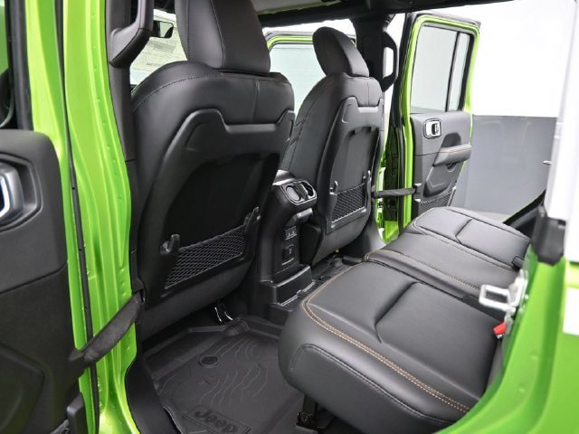 New 2026 Jeep Wrangler Unlimited Sahara w/ Whitecap Package AWD/4WD image 13