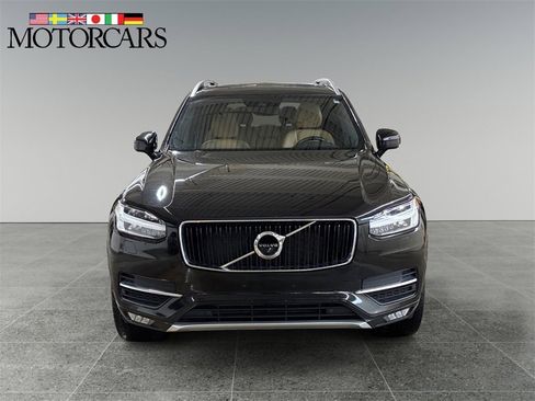 Used 2017 Volvo XC90 T6 Momentum w/ Vision Package image 8