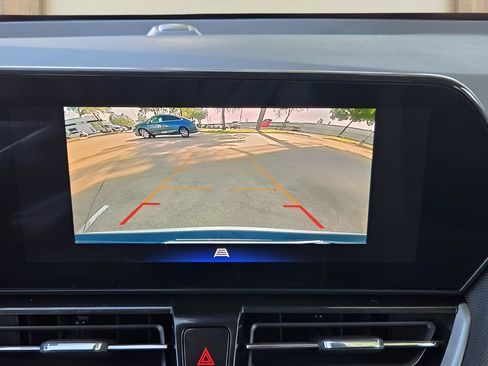 Used 2024 Chevrolet TrailBlazer LT w/ LT Cold Weather Package FWD image 16