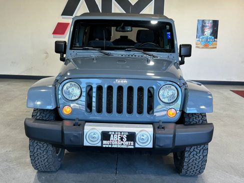 Used 2014 Jeep Wrangler Unlimited Sahara AWD/4WD image 2