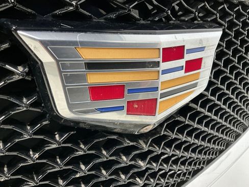 Used 2024 Cadillac XT6 Sport w/ Platinum Package image 27