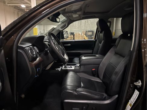 Certified 2020 Toyota Tundra Limited w/ Limited Premium Package image 9