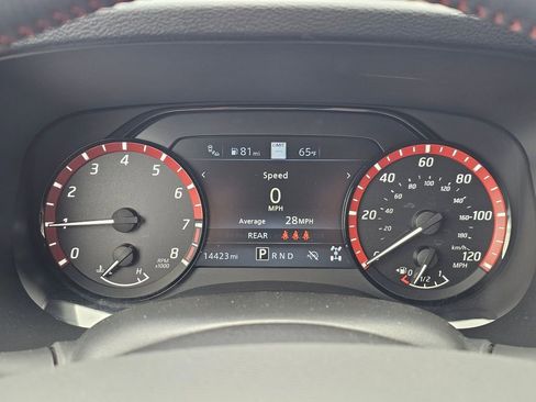 Used 2024 Nissan Frontier PRO-4X w/ Technology Package image 12