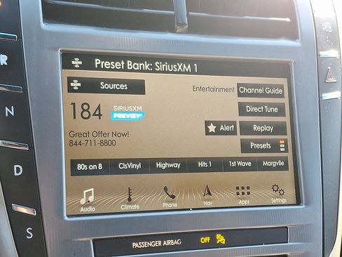 Used 2018 Lincoln MKZ Select w/ Select Plus Package image 19