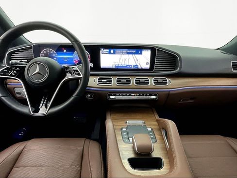 Used 2024 Mercedes-Benz GLE 450 4MATIC image 7