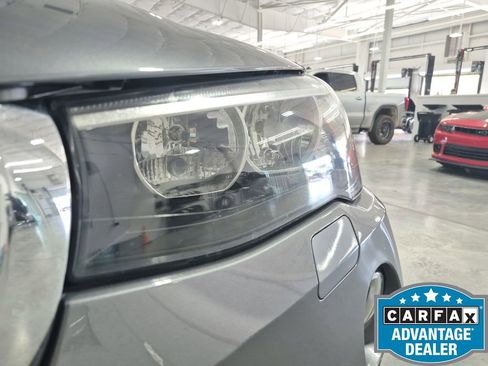 Used 2017 BMW X3 xDrive28i AWD/4WD image 11