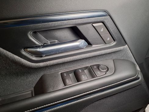 Used 2026 GMC Sierra EV Elevation image 16