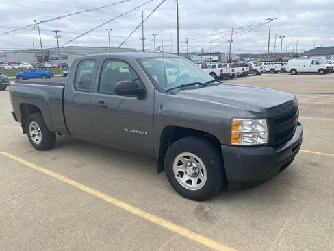 Used 2011 Chevrolet Silverado 1500 W/T image 4