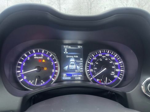 Used 2017 INFINITI Q60 Red Sport 400 image 27