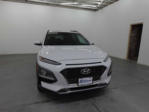 Used 2021 Hyundai Kona Limited AWD/4WD image 3