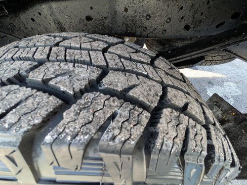 Used 2012 Ford F250 XLT w/ XLT Value Pkg image 11