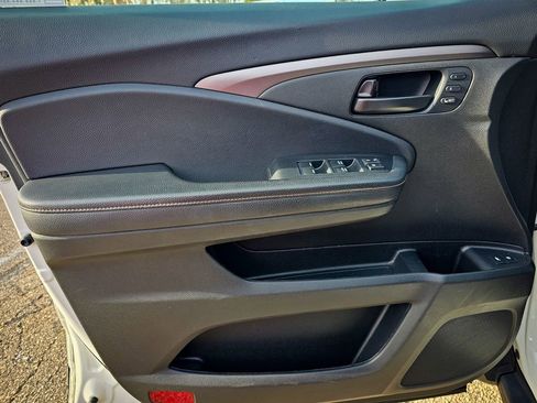 Used 2022 Honda Passport TrailSport image 10