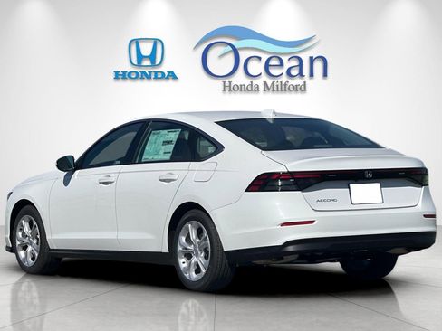 New 2025 Honda Accord LX image 3