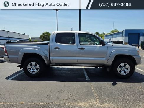 Used 2015 Toyota Tacoma 4x4 Double Cab w/ TRD Off-Road Package image 6