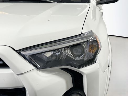 Used 2024 Toyota 4Runner SR5 Premium AWD/4WD image 11