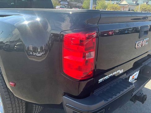 Used 2015 GMC Sierra 3500 Denali image 31