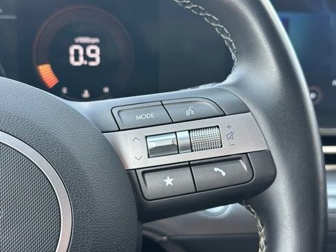 Used 2025 Hyundai Kona SEL AWD/4WD image 17