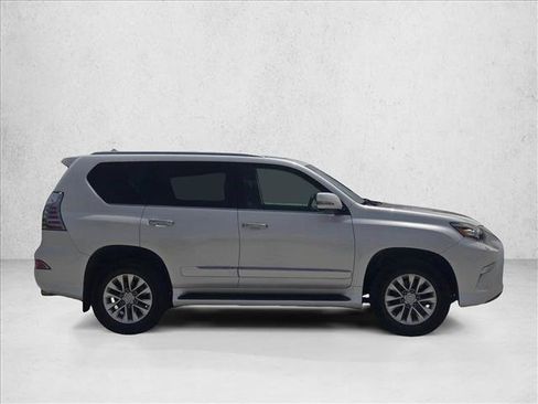 Used 2015 Lexus GX 460 w/ Premium Package AWD/4WD image 4