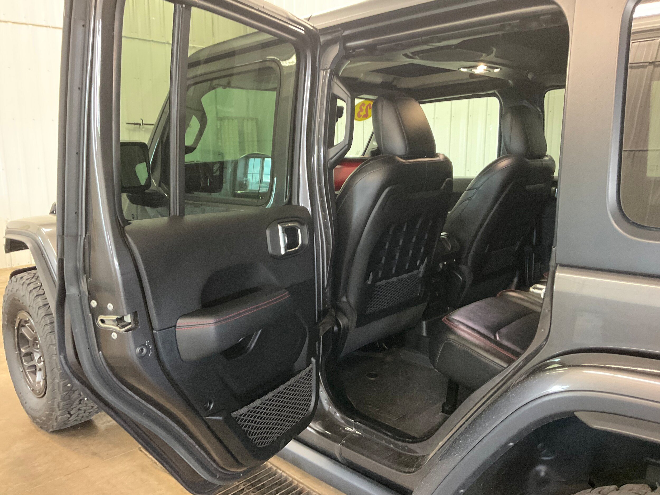 Used 2023 Jeep Wrangler Unlimited Rubicon w/ Xtreme 35 Tire Package AWD/4WD image 18