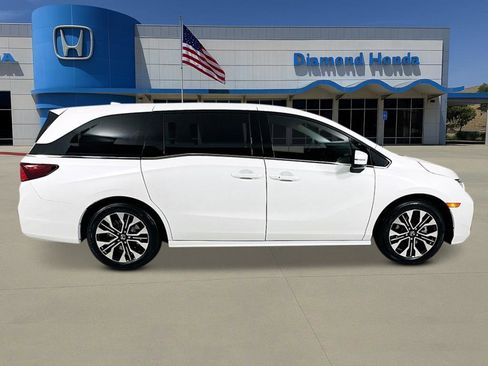 New 2026 Honda Odyssey Elite image 6