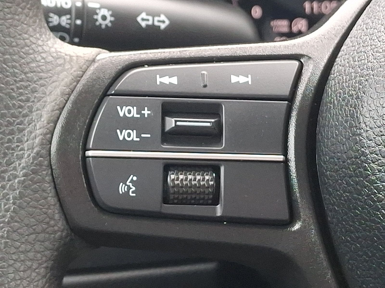 Certified 2023 Honda Accord EX image 20