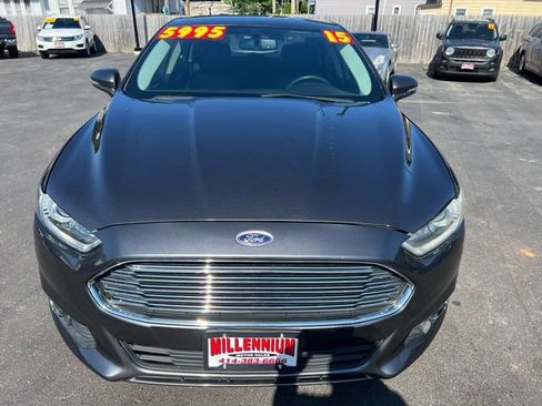 Used 2015 Ford Fusion SE w/ Equipment Group 202A FWD image 2