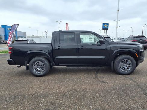 New 2026 Nissan Frontier SV RWD image 8