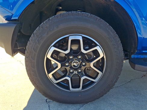 Used 2024 Ford Bronco Outer Banks image 27