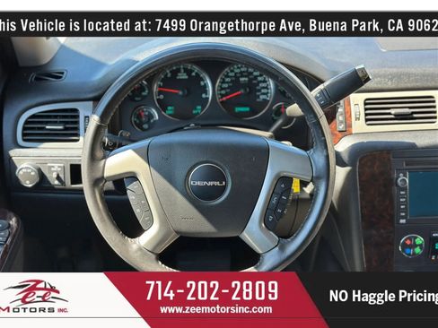 Used 2011 GMC Yukon XL Denali AWD/4WD image 19