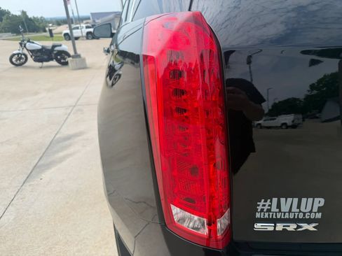 Used 2016 Cadillac SRX Premium FWD image 69