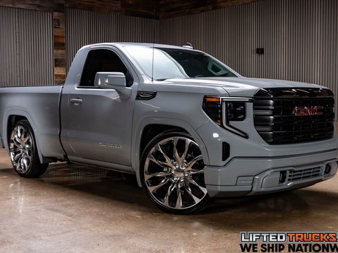 Used 2025 GMC Sierra 1500 Pro w/ Convenience Package image 1