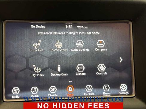 Used 2019 Jeep Grand Cherokee Laredo w/ Security & Convenience Group AWD/4WD image 26