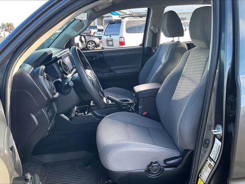 Used 2022 Toyota Tacoma SR image 25