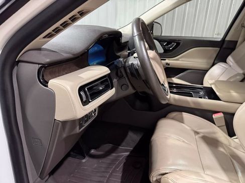 Used 2021 Lincoln Aviator Reserve w/ Equipment Group 202A AWD/4WD image 11