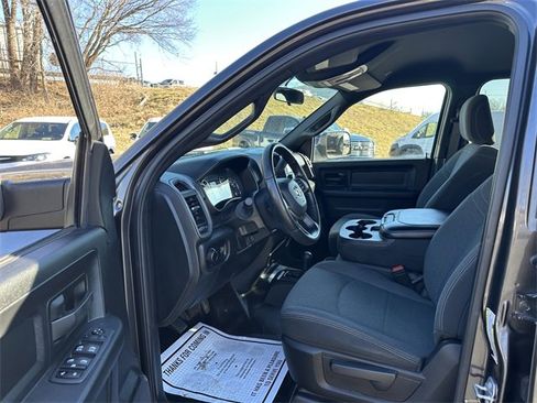 Used 2022 RAM 3500 Tradesman w/ Chrome Appearance Group image 31