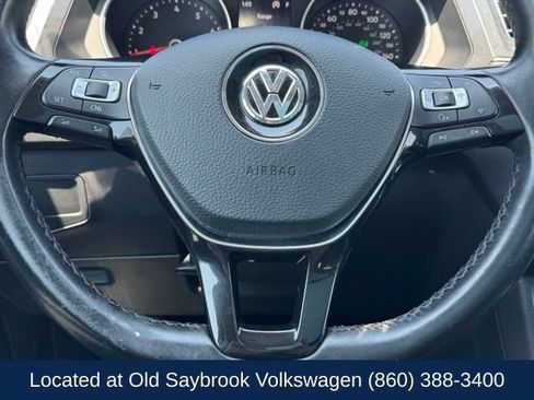 Used 2018 Volkswagen Tiguan SE w/ Panoramic Sunroof Package AWD/4WD image 40