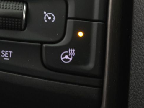 Used 2021 GMC Sierra 1500 AT4 w/ AT4 Premium Package image 11