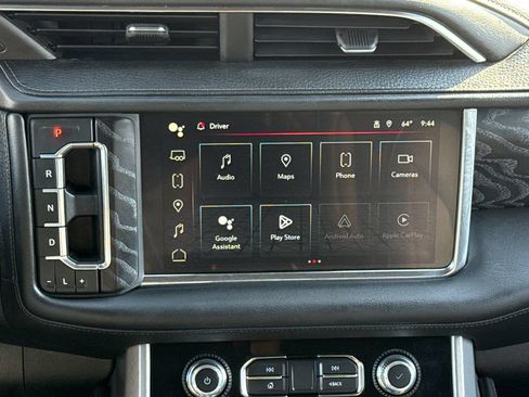 Used 2023 GMC Yukon Denali AWD/4WD image 13