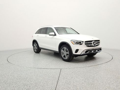 Certified 2021 Mercedes-Benz GLC 300 image 3