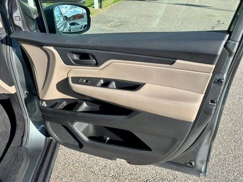 Used 2019 Honda Odyssey EX-L image 10